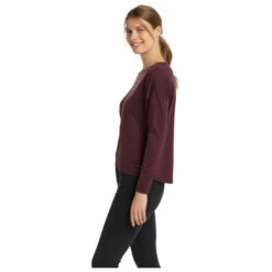 Stoic Women's Merino180 MMXX.Linköping L/S - Merinoshirt -Outdoor-Sportgeschäft stoic womens merino180 mmxxlinkoeping l s merinoshirt detail 5